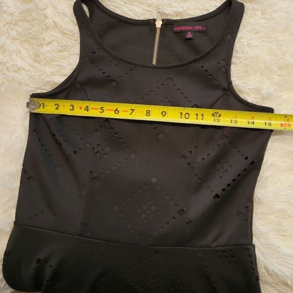 Material girl sleeveless cur out designed black dress sz M - Picture 7 of 8